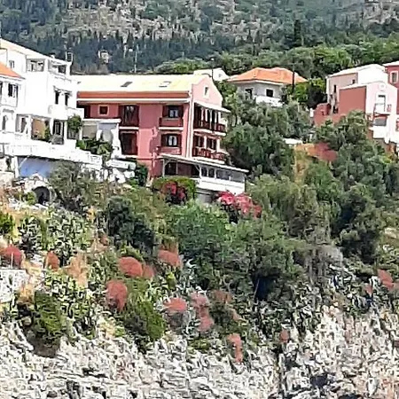 Cavos Kefalonia