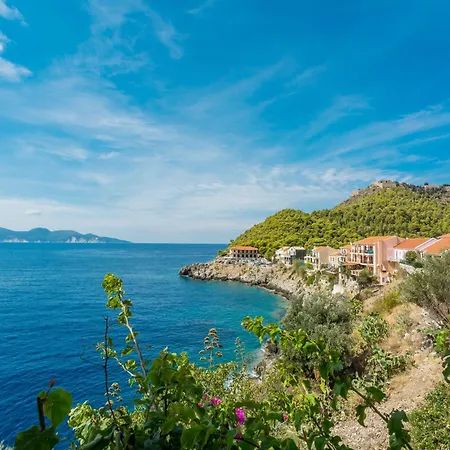 Cavos Kefalonia